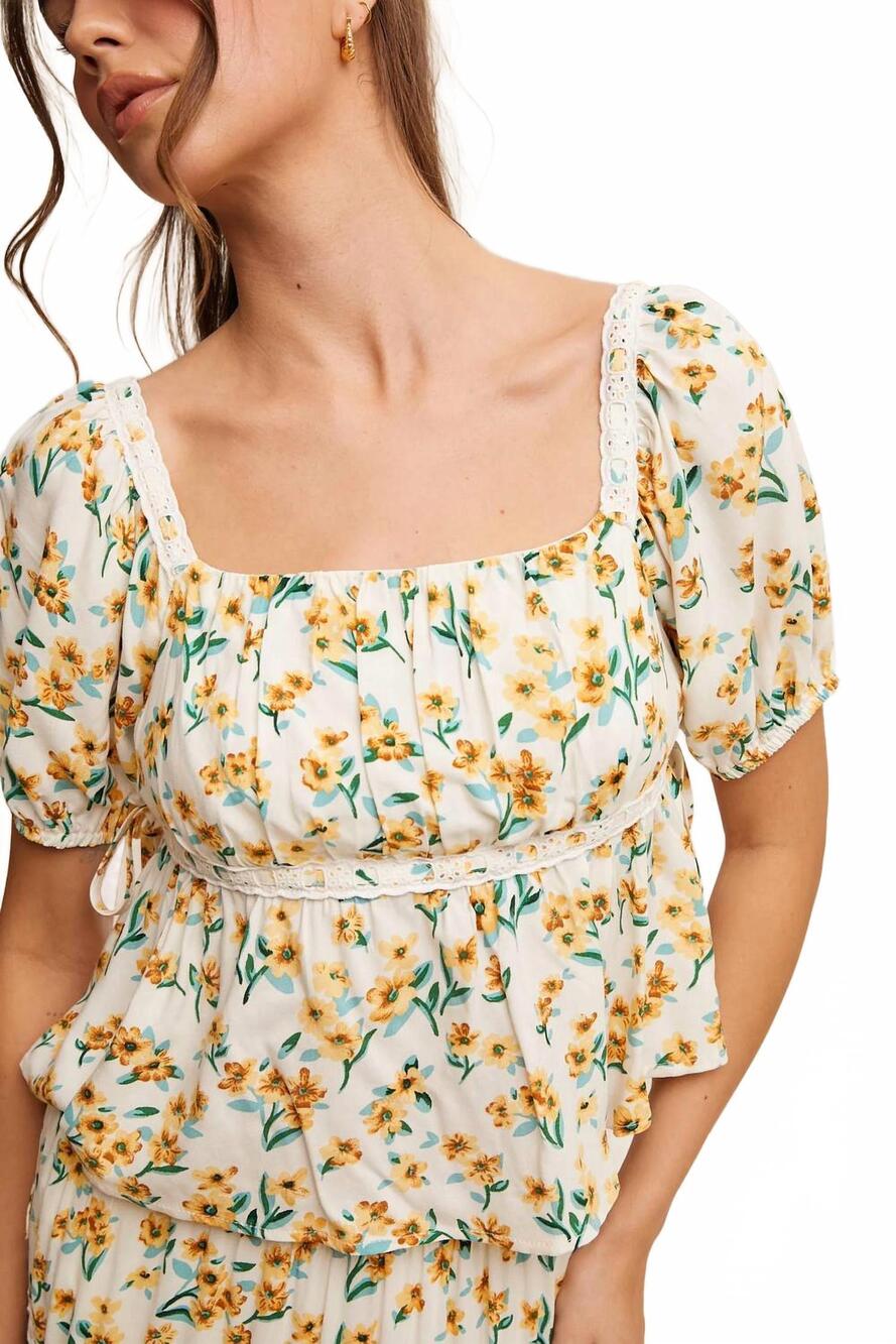 NEW LISTICLE women's flower print pleated babydoll top in multicolor